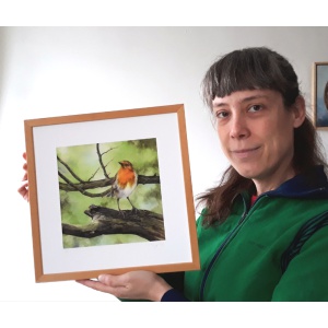melissahalley_europeanrobin_roodborst_artprint_giclee_holdingprint72