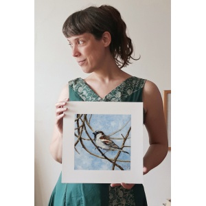 melissahalley_housesparrow_huismus_artprint_giclee_holdingprint72